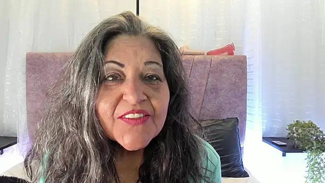 Victoriaa Anderson online show from 04/09/26, 02:45