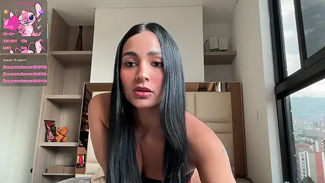 Snapshot of Ashlyrouxx chatting on 04/21/26, 09:43 Ashlyrouxx online show from 04/21/26, 09:43