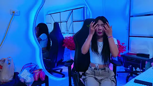 Snapshot of BunnySexyy18 chatting on 02/13/26, 03:06 BunnySexyy18 online show from 02/13/26, 03:06