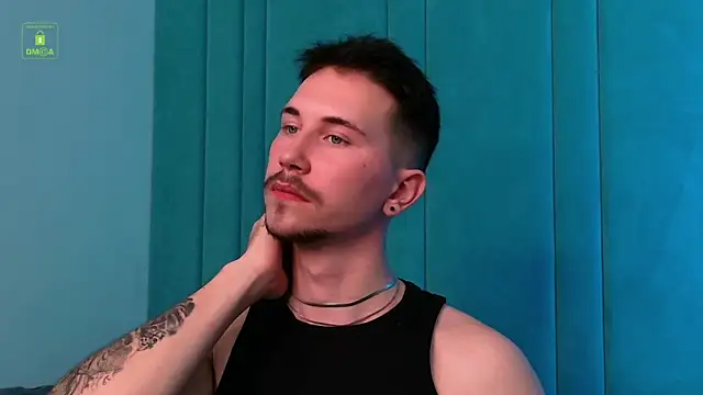 IskellaEvans online show from 11/12/25, 01:21