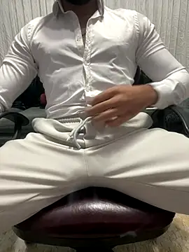 DARK0924 online show from 11/21/25, 05:45