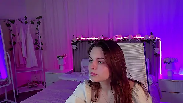 FrancescaCavaliere online show from 03/11/26, 12:32