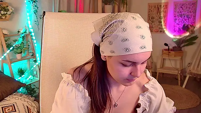 Snapshot of FrancescaCavaliere chatting on 05/16/26, 09:19 FrancescaCavaliere online show from 05/16/26, 09:19