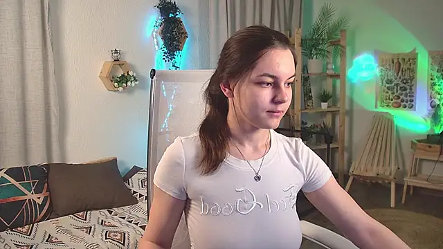 FrancescaCavaliere online show from 04/10/26, 06:09