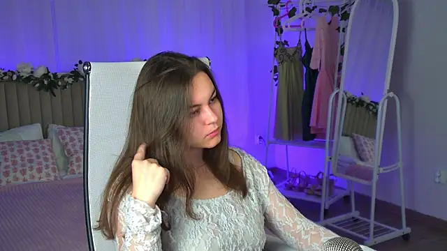 Snapshot of FrancescaCavaliere chatting on 07/07/26, 12:42 FrancescaCavaliere online show from 07/07/26, 12:42