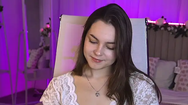 Snapshot of FrancescaCavaliere chatting on 06/01/26, 09:42 FrancescaCavaliere online show from 06/01/26, 09:42