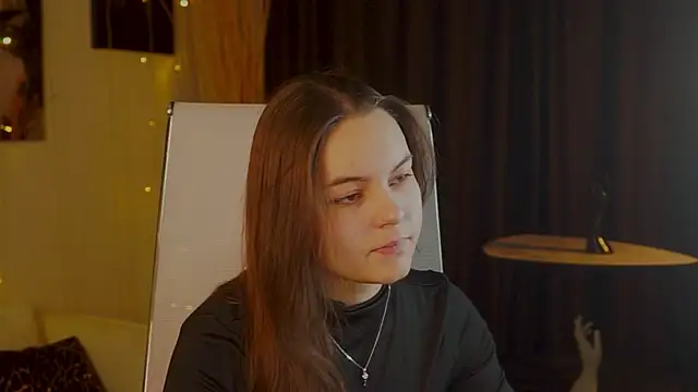 Snapshot of FrancescaCavaliere chatting on 12/03/25, 09:20 FrancescaCavaliere online show from 12/03/25, 09:20