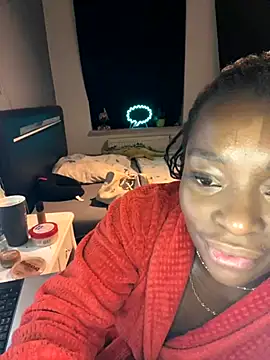 Snapshot of HotKaylaa chatting on 11/25/25, 07:14 HotKaylaa online show from 11/25/25, 07:14