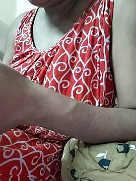 Snapshot of hotjuhi8 chatting on 05/16/26, 07:18 hotjuhi8 online show from 05/16/26, 07:18
