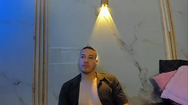 Aron and molly online show from 02/11/26, 12:16