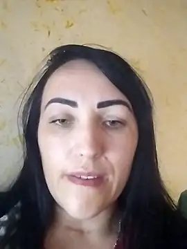 Snapshot of ArianaXFresh chatting on 11/18/25, 10:40 ArianaXFresh online show from 11/18/25, 10:40