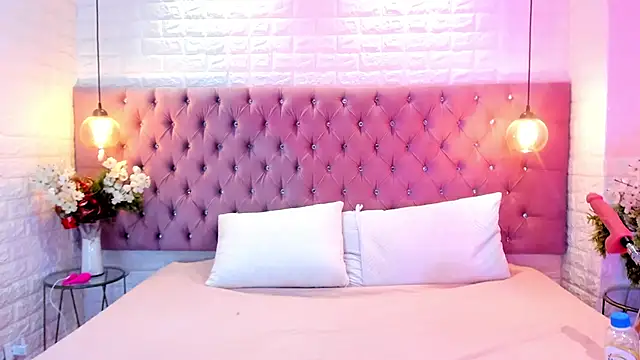 miel 18 online show from 02/27/26, 03:18