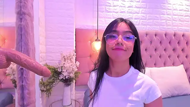 miel 18 online show from 01/14/26, 03:43