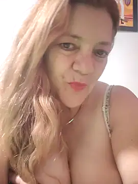 karlaanqui1 online show from 04/11/26, 11:14