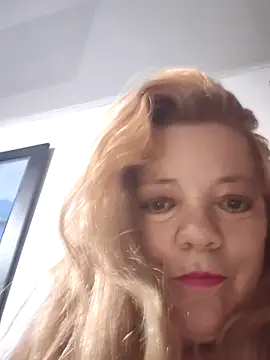 karlaanqui1 online show from 04/07/26, 10:28