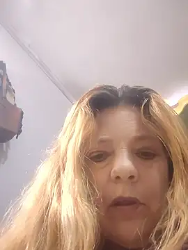 karlaanqui1 online show from 01/13/26, 03:38