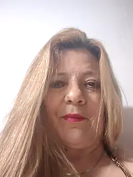 karlaanqui1 online show from 03/15/26, 09:27