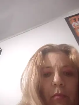 karlaanqui1 online show from 04/09/26, 11:00