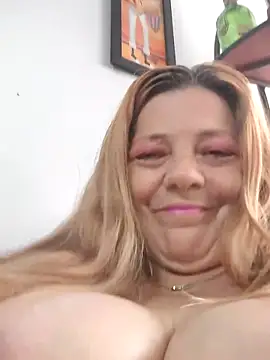 karlaanqui1 online show from 03/29/26, 07:37