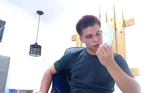 Liam York  online show from 01/11/26, 04:47