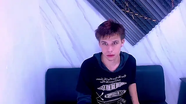 Liam York  online show from 04/05/26, 04:30