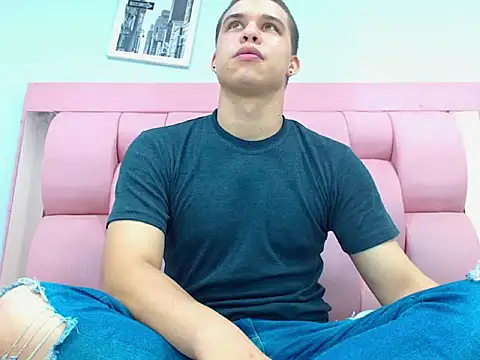 Liam York  online show from 11/17/25, 01:26