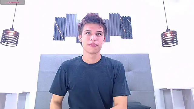 Liam York  online show from 03/27/26, 07:59