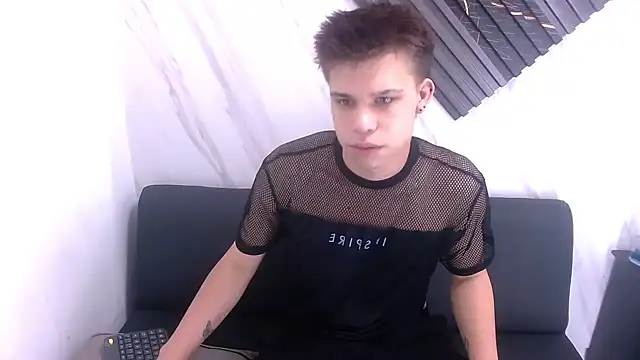 Liam York  online show from 03/03/26, 02:13