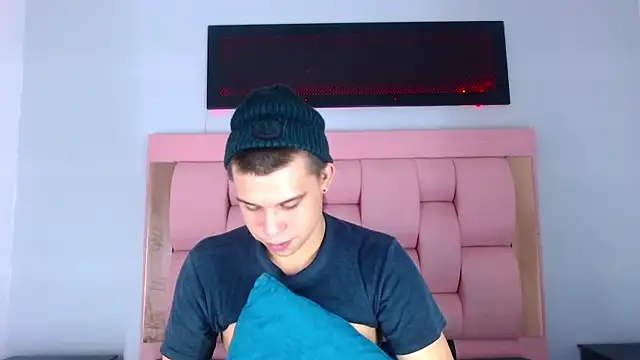 Liam York  online show from 11/27/25, 07:47