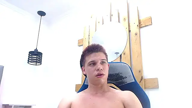 Liam York  online show from 01/12/26, 04:52