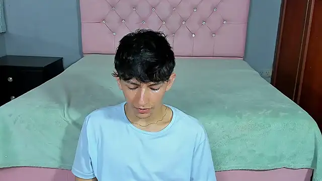 ElanGiraldo online show from 01/09/26, 10:06