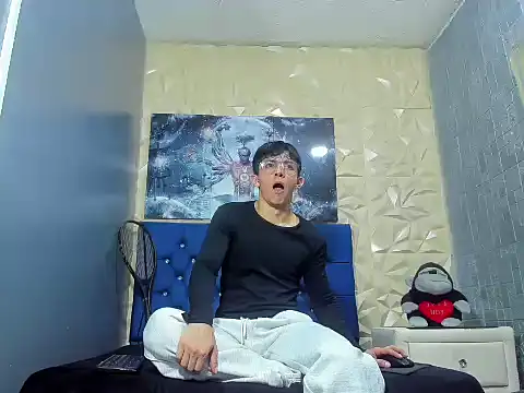 ElanGiraldo online show from 02/24/26, 11:38