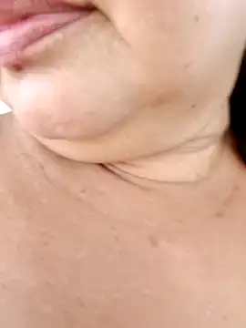 HotXXXgirl 01 online show from 11/12/25, 01:48