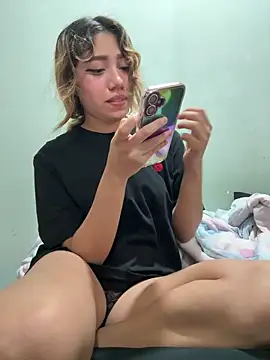 latinahorny11 online show from 04/12/26, 06:27