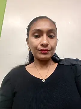 Snapshot of Uvit chatting on 04/28/26, 01:26 Uvit online show from 04/28/26, 01:26