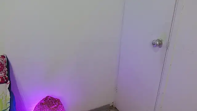 dayan hanks online show from 02/25/26, 10:53