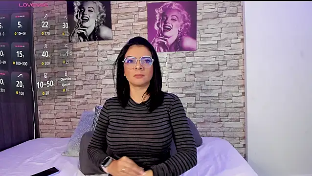 sofiaalarson online show from 01/14/26, 11:03