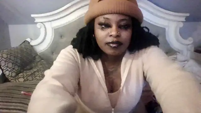 Dusaa  online show from 12/22/25, 12:33