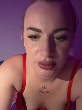 Snapshot of RuxyCatrina chatting on 11/09/25, 04:38 RuxyCatrina online show from 11/09/25, 04:38