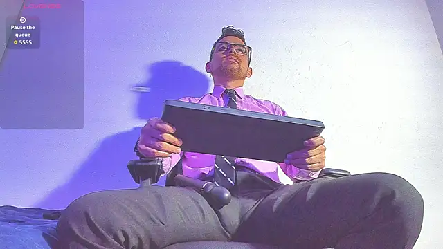 Prince1 dark online show from 11/24/25, 05:18