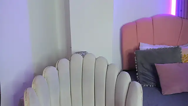 scarlett smith 3 online show from 02/19/26, 01:57