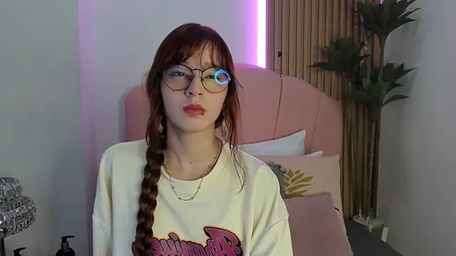 scarlett smith 3 online show from 12/20/25, 02:58