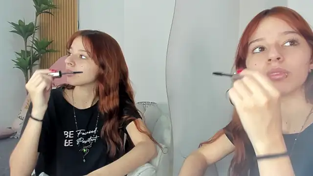 scarlett smith 3 online show from 11/25/25, 02:56