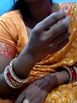 Nisha Hindi online show from 11/17/25, 03:16