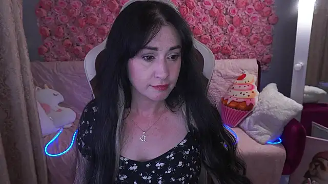 Snapshot of CarolinaaFoxyyy chatting on 05/24/26, 06:52 CarolinaaFoxyyy online show from 05/24/26, 06:52