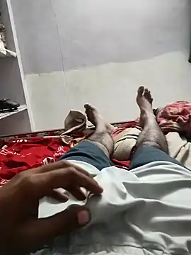 Snapshot of hyderabad_single chatting on 11/27/25, 01:55 hyderabad single online show from 11/27/25, 01:55