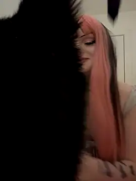 Snapshot of khloekarma chatting on 11/11/25, 04:40 khloekarma online show from 11/11/25, 04:40