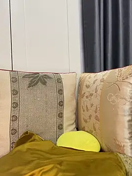 HeraShow online show from 12/15/25, 04:57