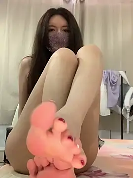 hoho-is online show from 05/16/26, 07:51