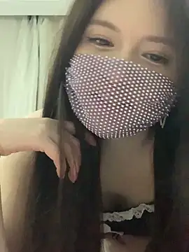 hoho-is online show from 05/11/26, 04:04